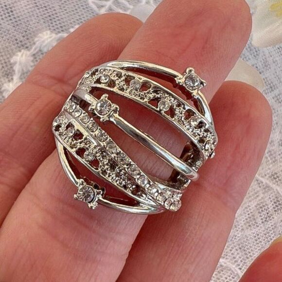 Fun Fashion Stretch Rings - Set of 2 - Picture 2 of 9